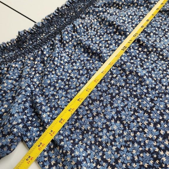 Michael Kors Women’s Blue Gold Off Shoulder Smocked Stretch Semi Sheer Sz L - Picture 10 of 12